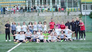 U-15 Kız Futbol Takımı, Yıldız Kızlar Ligi’nde Finale Yükseldi!