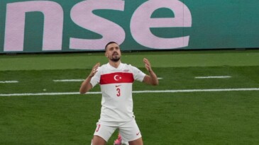 Türkiye Çeyrek Finalde!